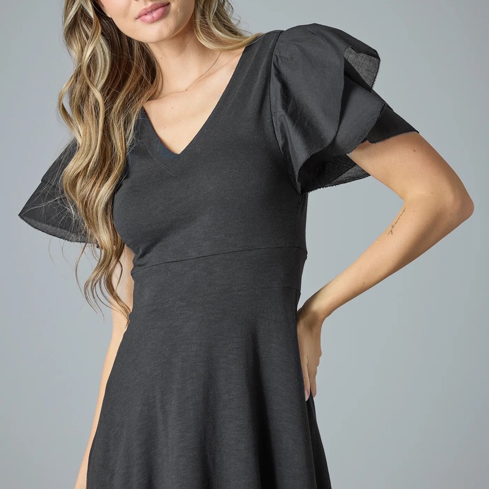 Ladies Flare Sleeve Dress - Picture 7 of 7